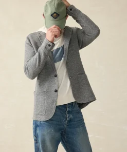 Fashion Inlet Knit Blazer (Short) - Blazers