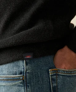 Clearance Legend™ Sweater Crew - Hoodies & Sweatshirts