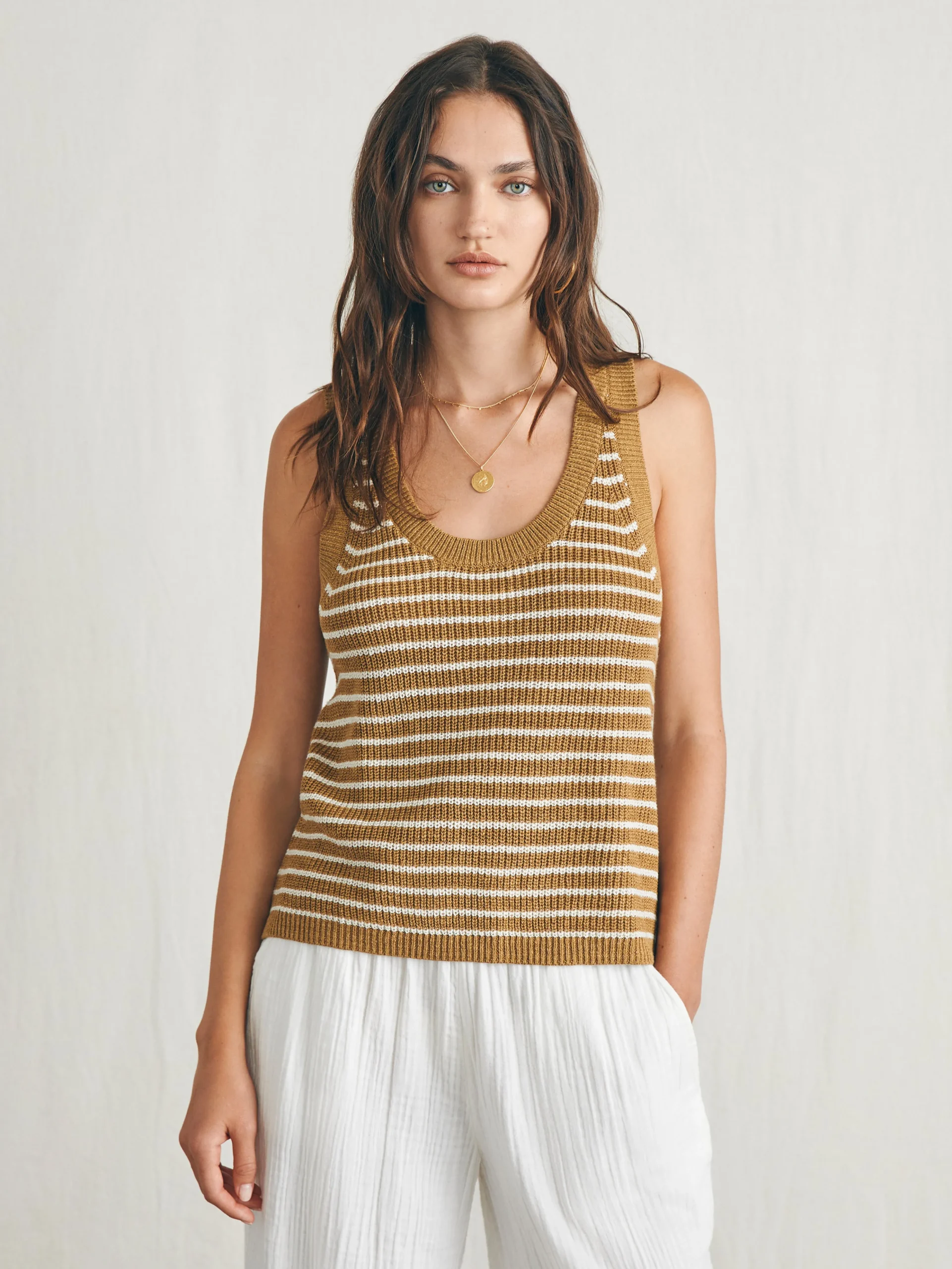 Outlet Miramar Linen Scoop Neck Tank - Women Sweaters
