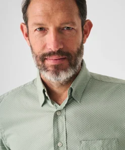 Sale Movement™ Short-Sleeve Shirt - Shirts