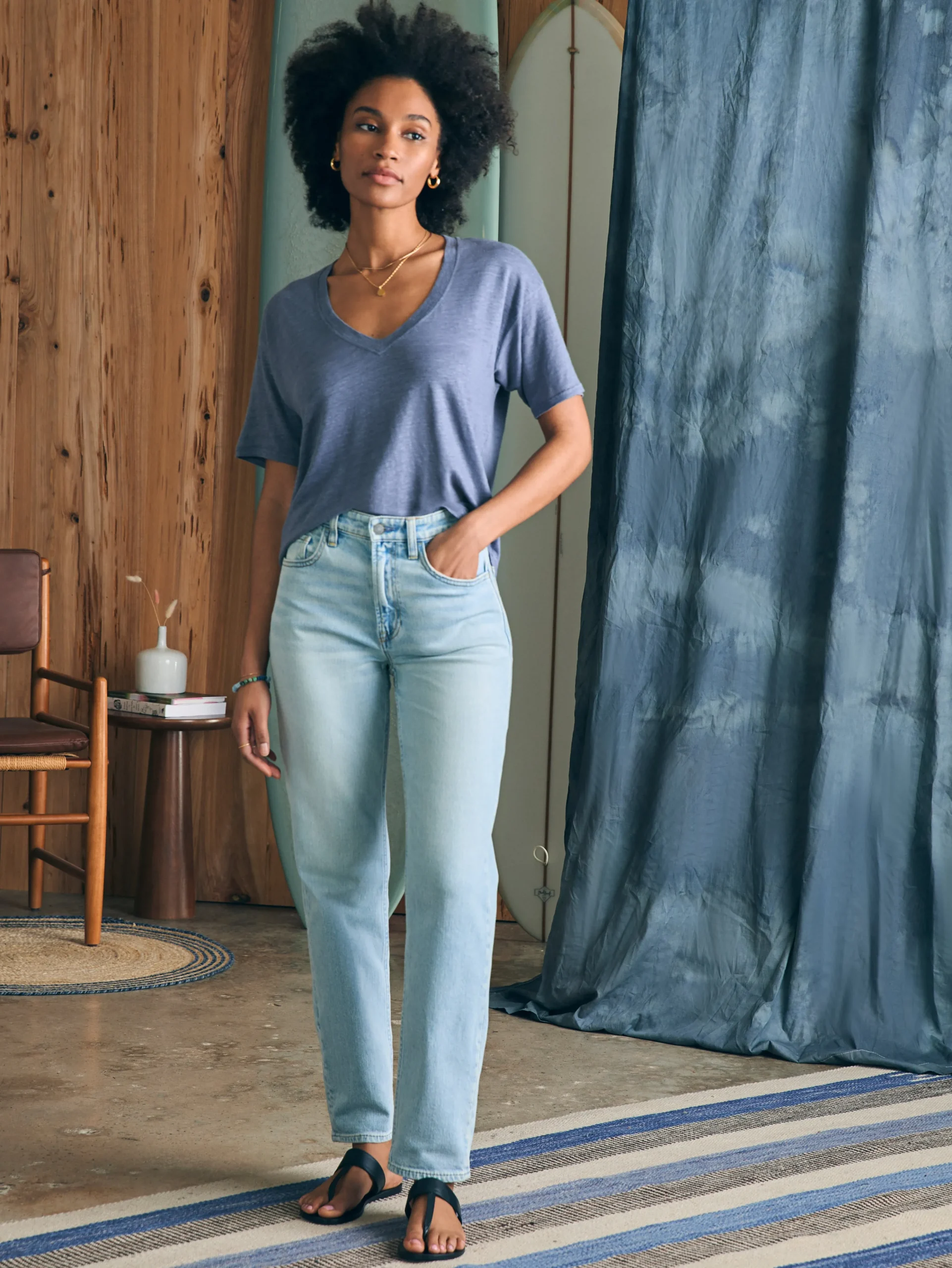 Hot Oceanside Linen V-Neck Tee - Women T-Shirts