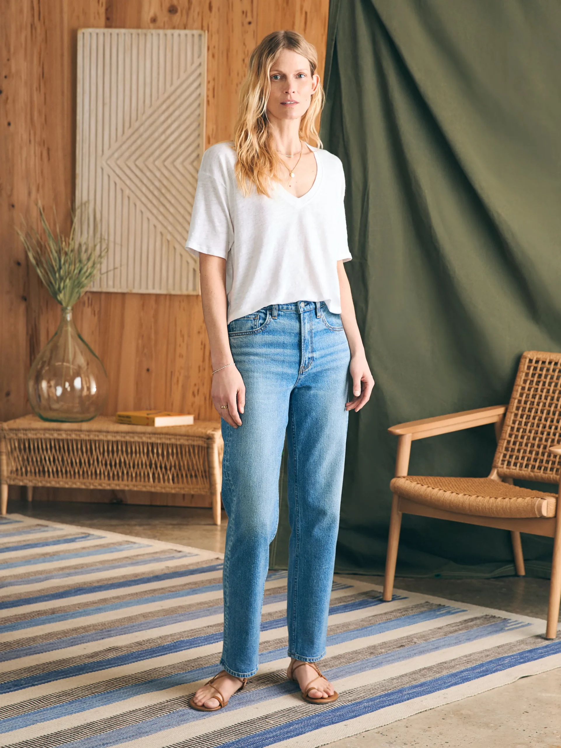 New Oceanside Linen V-Neck Tee - Women T-Shirts