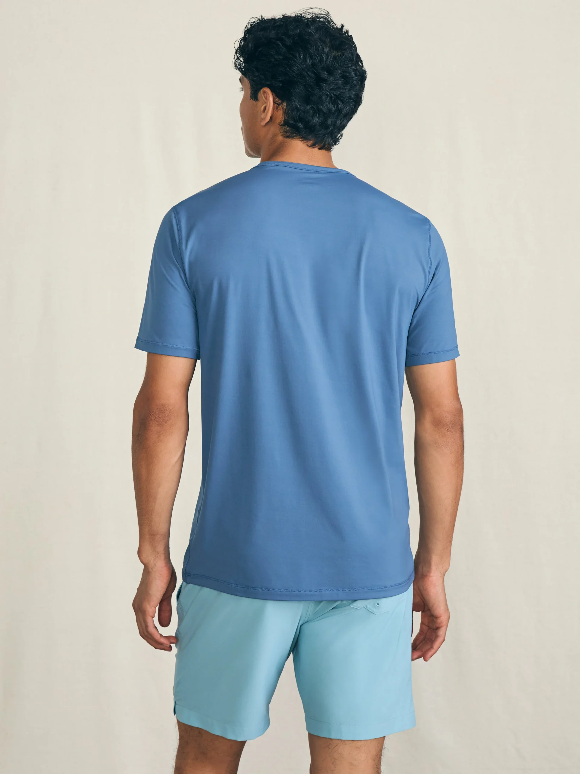 Sale Shorelite Short-Sleeve Tech Tee - T-Shirts & Henleys