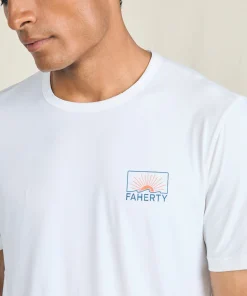 Best Shorelite Short-Sleeve Tech Tee - T-Shirts & Henleys