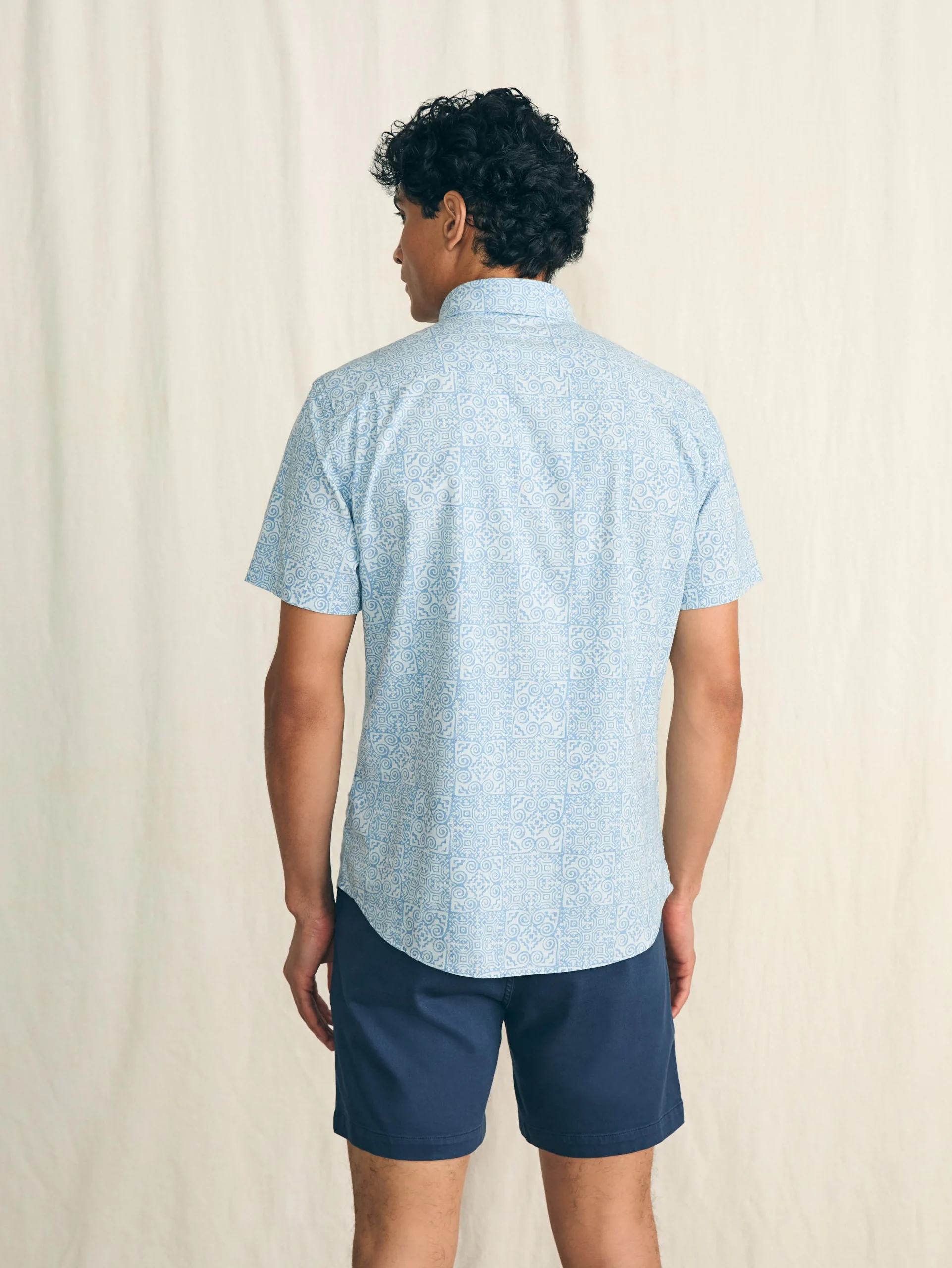 Outlet Short-Sleeve Stretch Playa Shirt - Shirts
