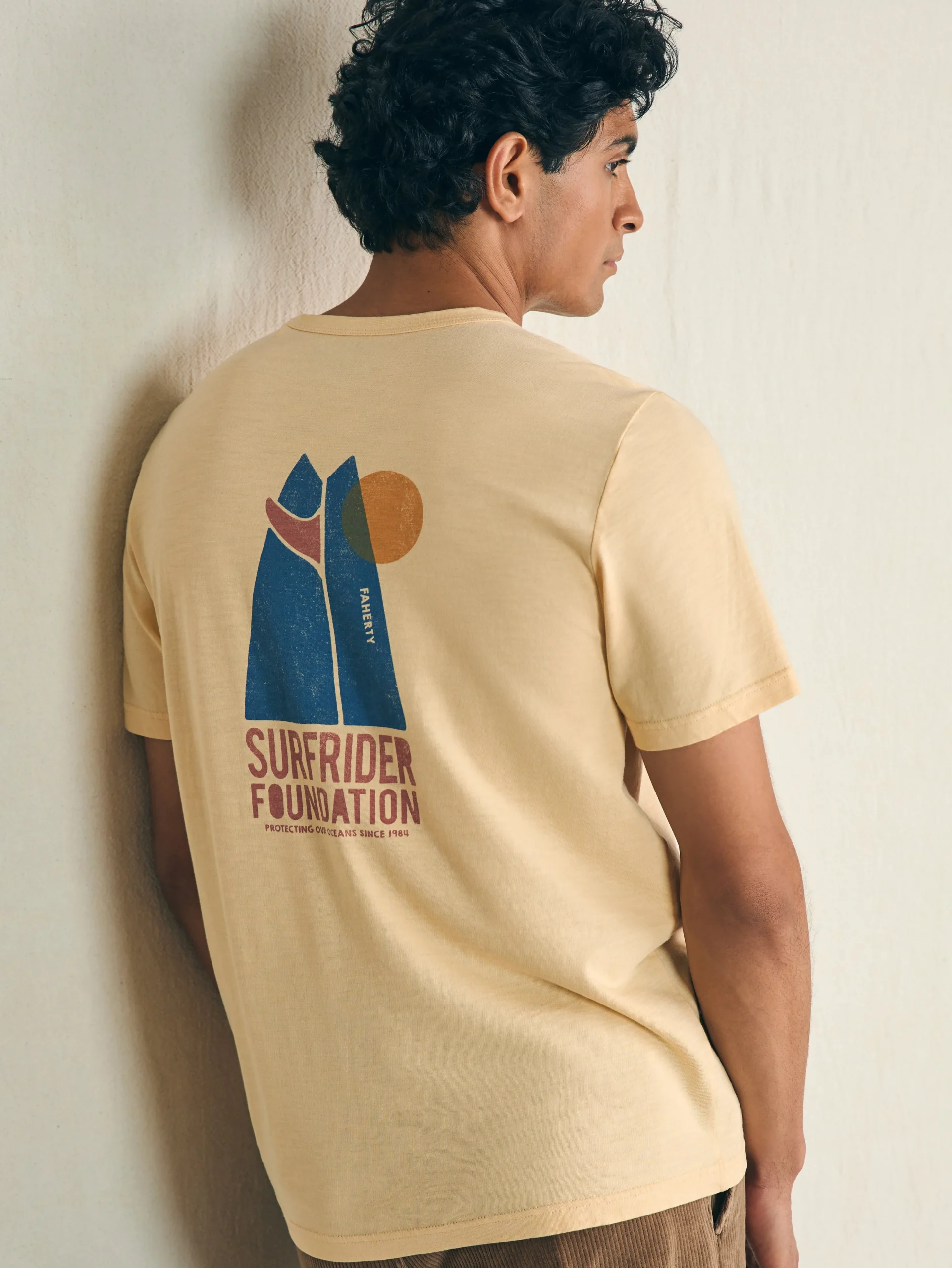 Fashion Short-Sleeve Surfrider Sunwashed Pocket Tee - T-Shirts & Henleys