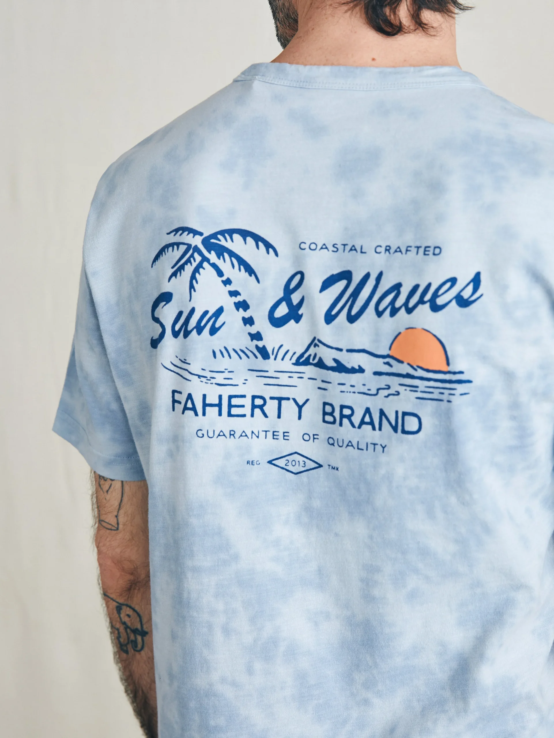 Fashion Sunwashed Graphic Tee - T-Shirts & Henleys