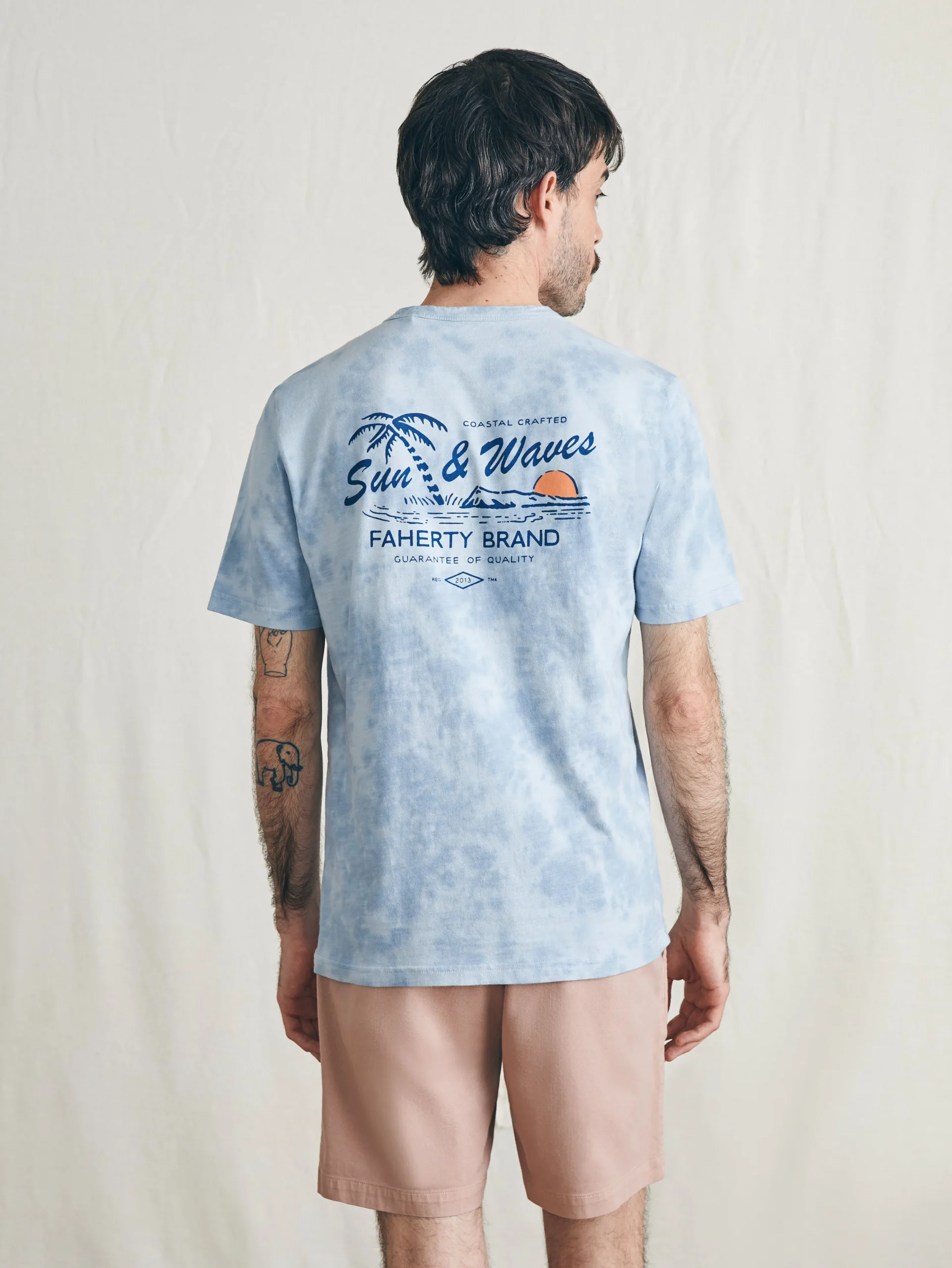 Fashion Sunwashed Graphic Tee - T-Shirts & Henleys