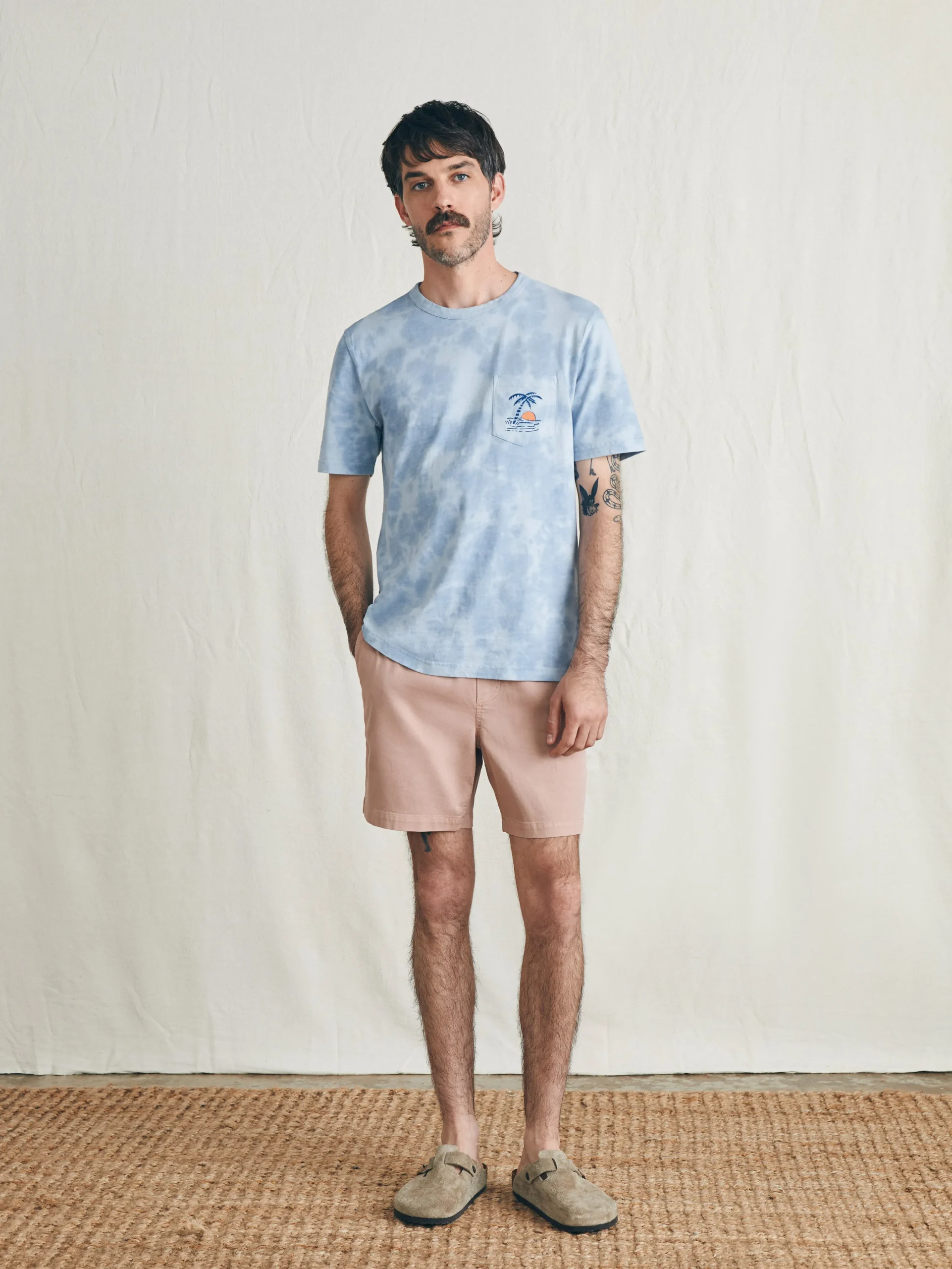 Fashion Sunwashed Graphic Tee - T-Shirts & Henleys