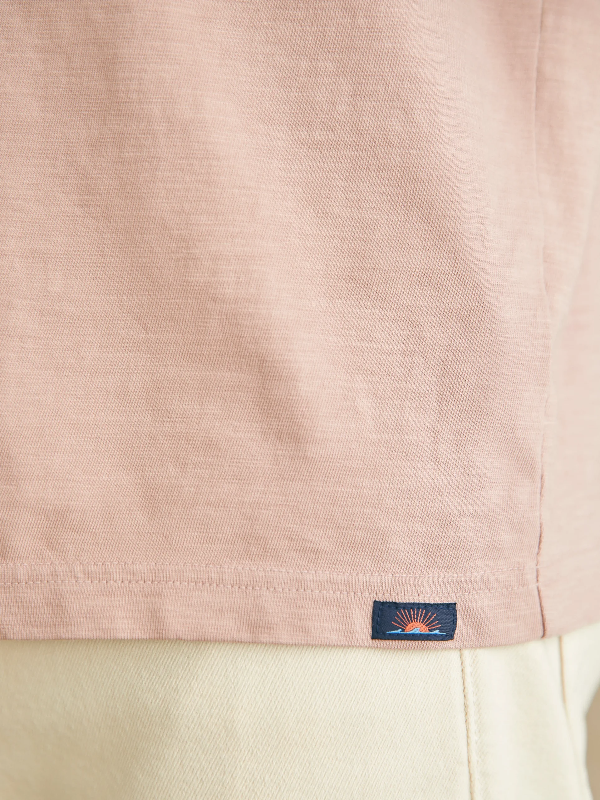 Outlet Sunwashed Tee - T-Shirts & Henleys